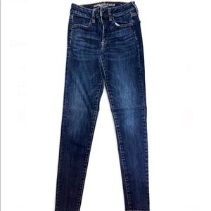 Women’s AE skinny jeans size 6 long